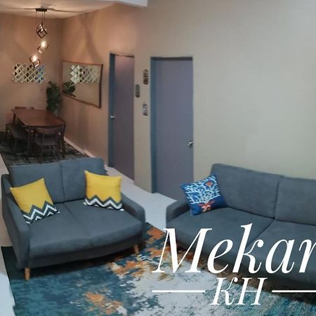 Mekar Kh Homestay ブリンチャン エクステリア 写真