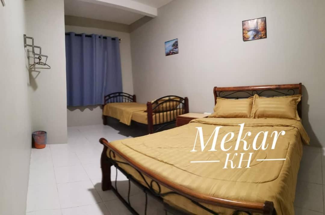 Mekar Kh Homestay ブリンチャン エクステリア 写真